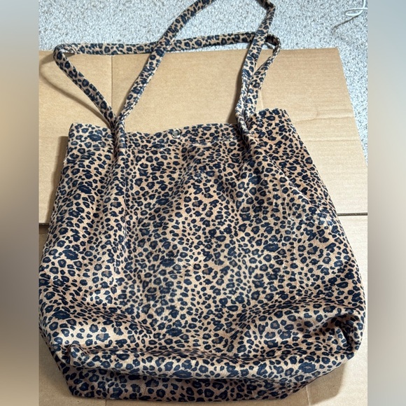 C'est La Vie Leopard Print Tote Bag - Picture 6 of 14